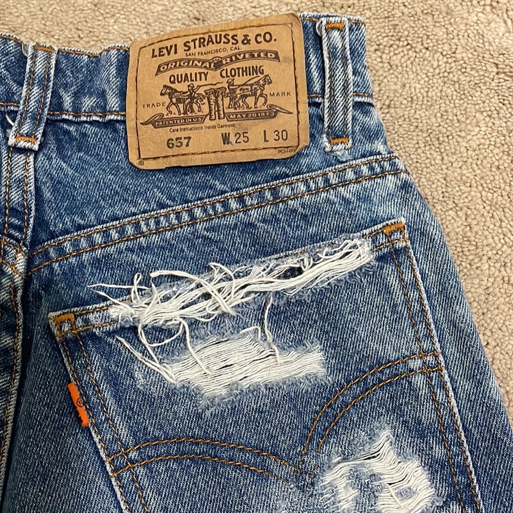 Levi’s Ripped Shorts - Picture 3 of 3